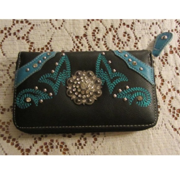 Western Turquoise Embroidered Rhinestone Concho Vegan Leather Wallet - Picture 1 of 4